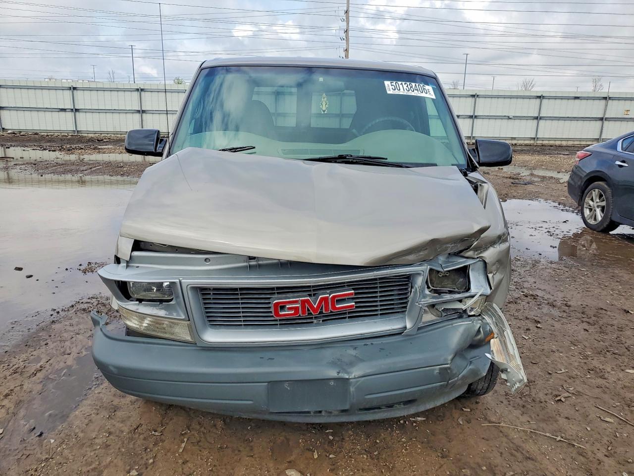 2001 GMC Safari XT