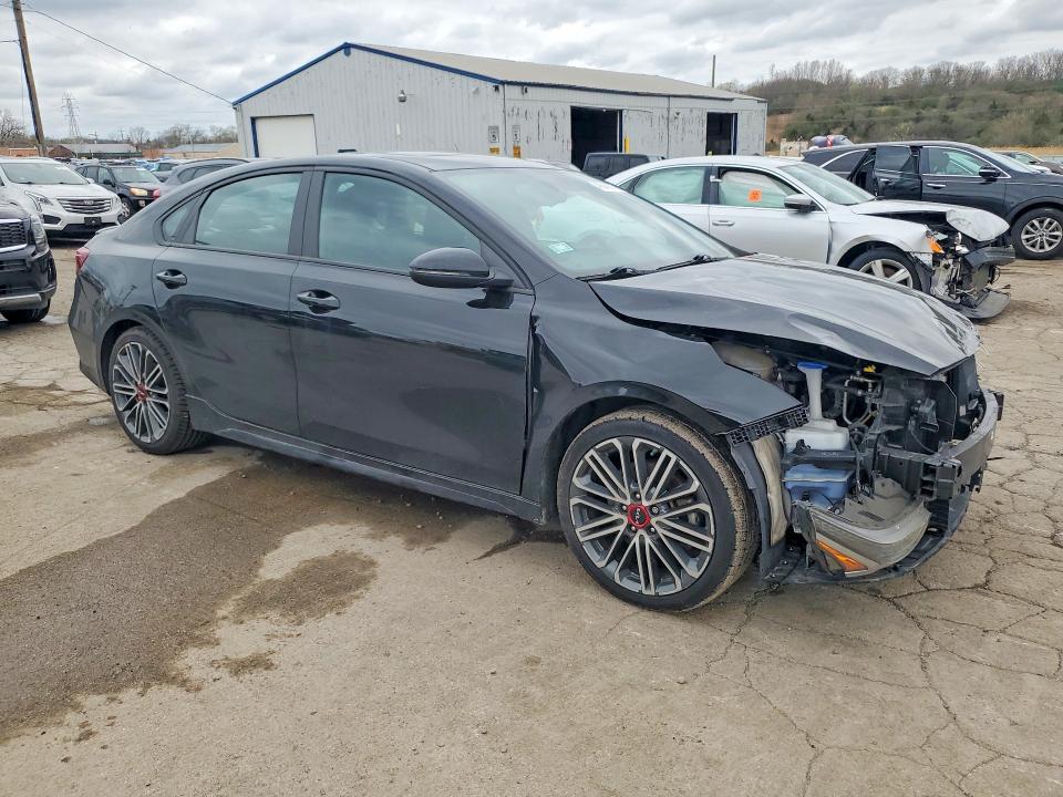 2023 KIA Forte gt