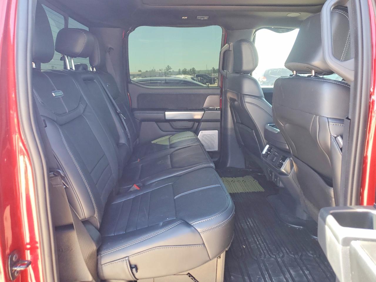 2025 Ford F150 Platinum