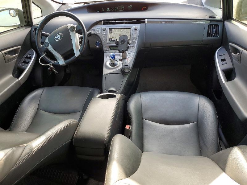 2015 Toyota Prius Plug-in Hybrid Advanced