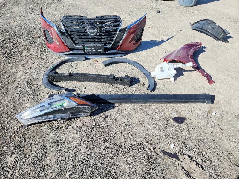 2022 Nissan Kicks sv