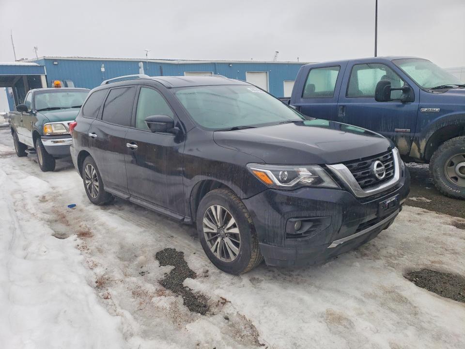 2019 Nissan Pathfinder sl