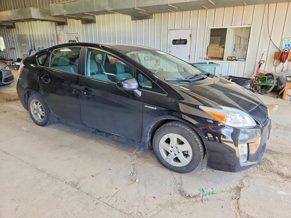 2010 Toyota Prius iii