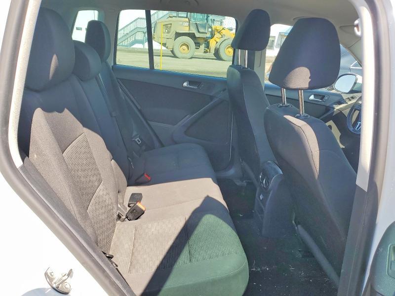 2015 Volkswagen Tiguan s