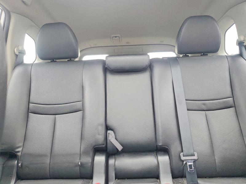 2016 Nissan Rogue sl