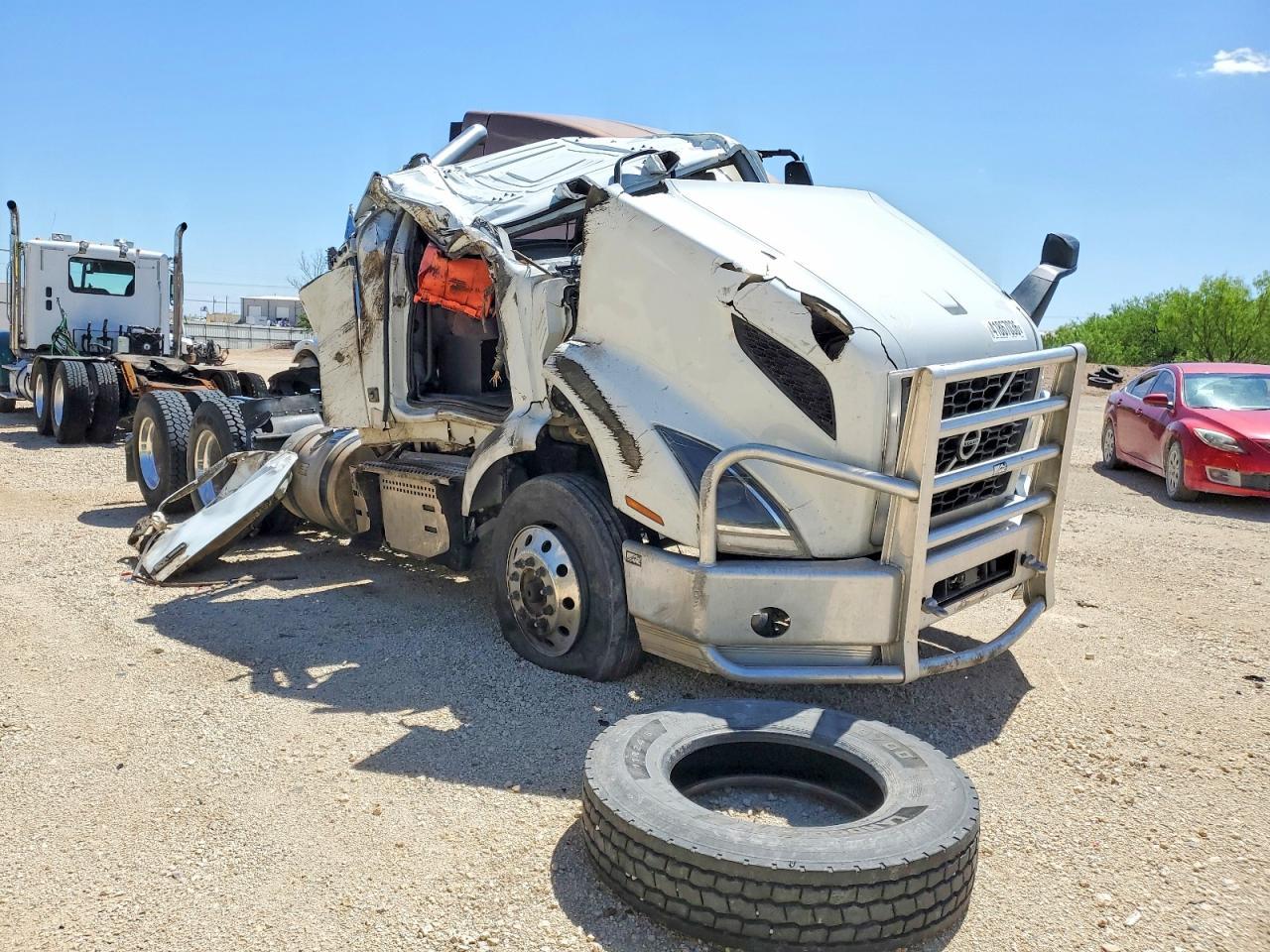 2023 Volvo VNR Semi Truck