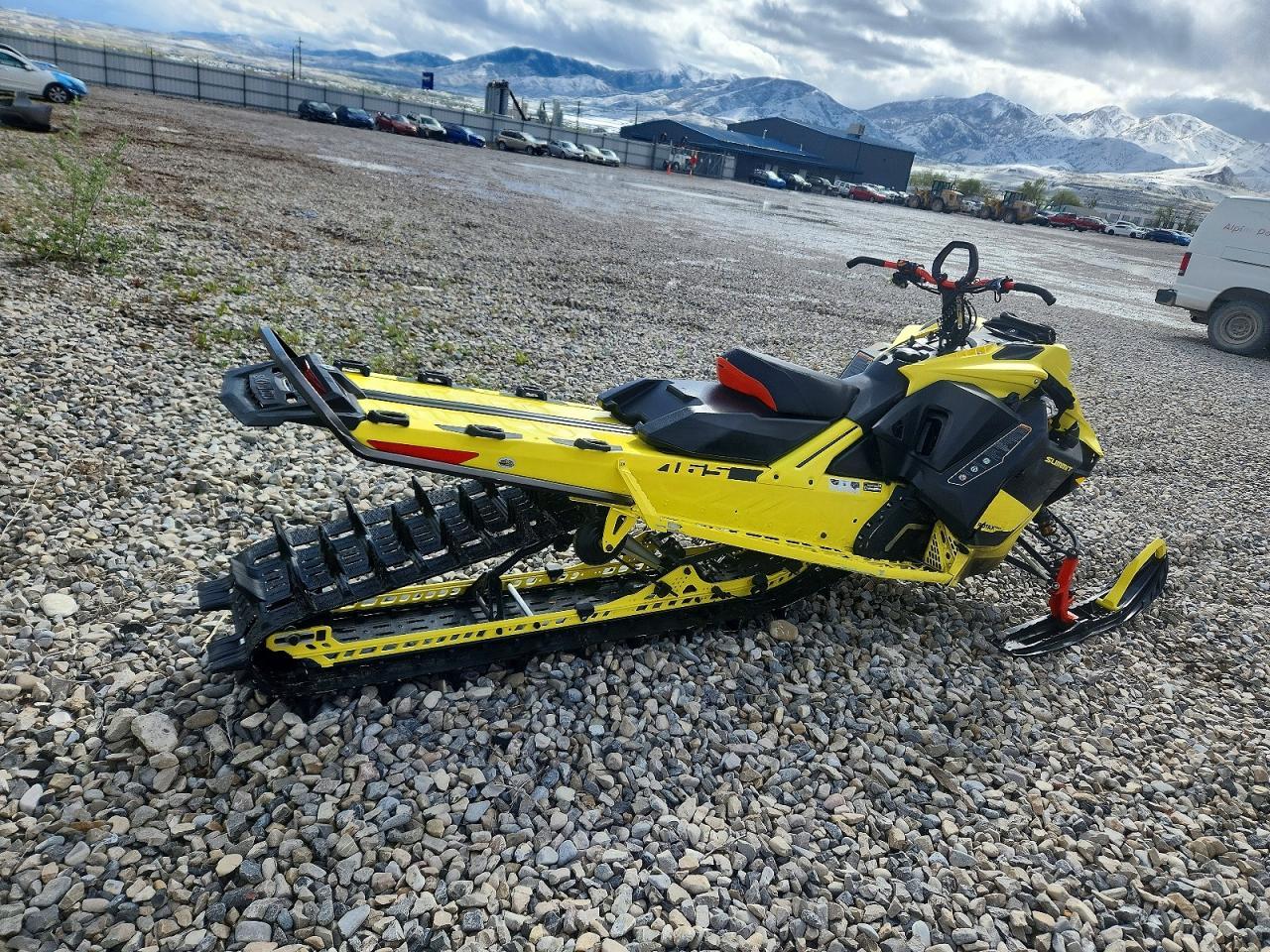 2020 Skidoo Summit 800