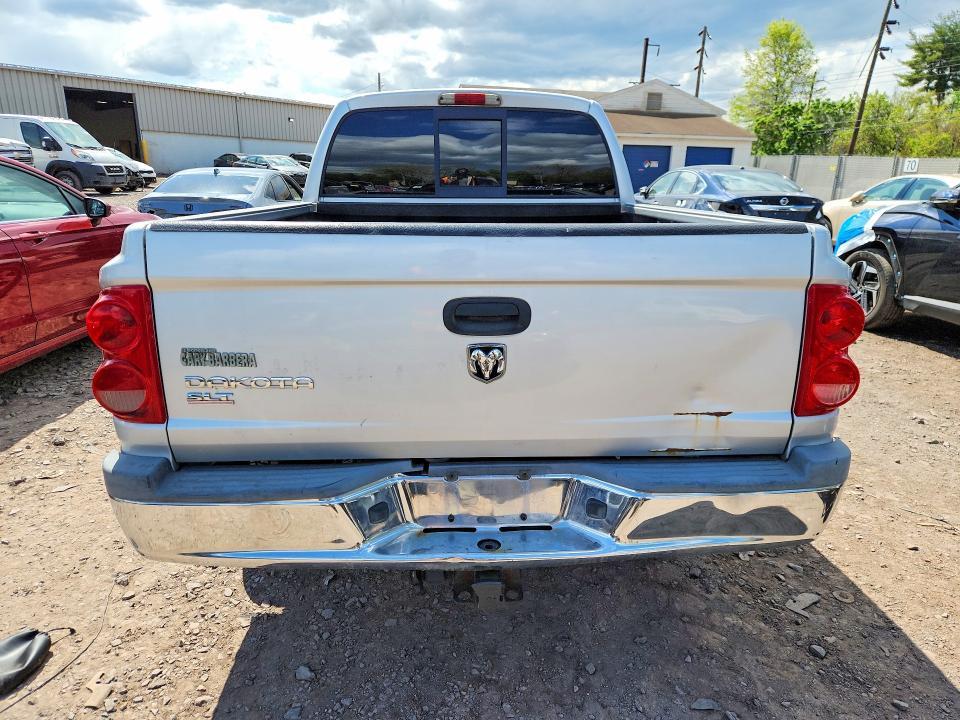 2005 Dodge Dakota Quad SLT