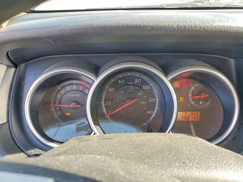 2011 Niss Versa 1.8 s