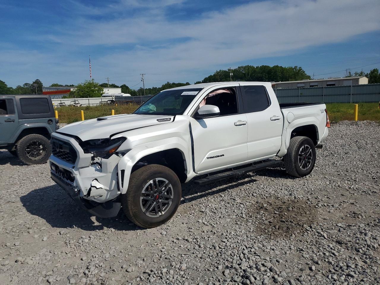 2025 Toyota Tacoma TRD Sport HV