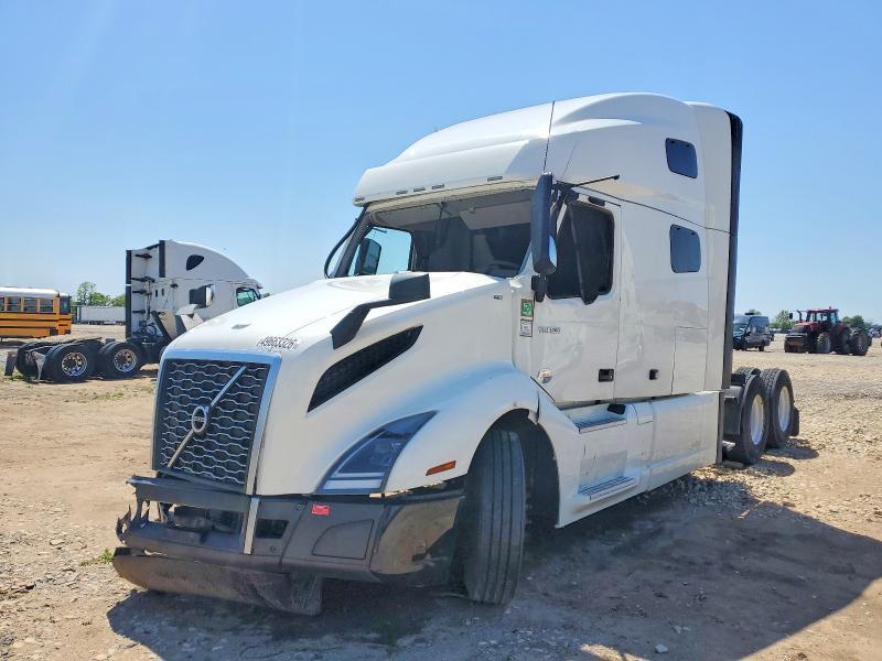 2023 Volvo VN VNL