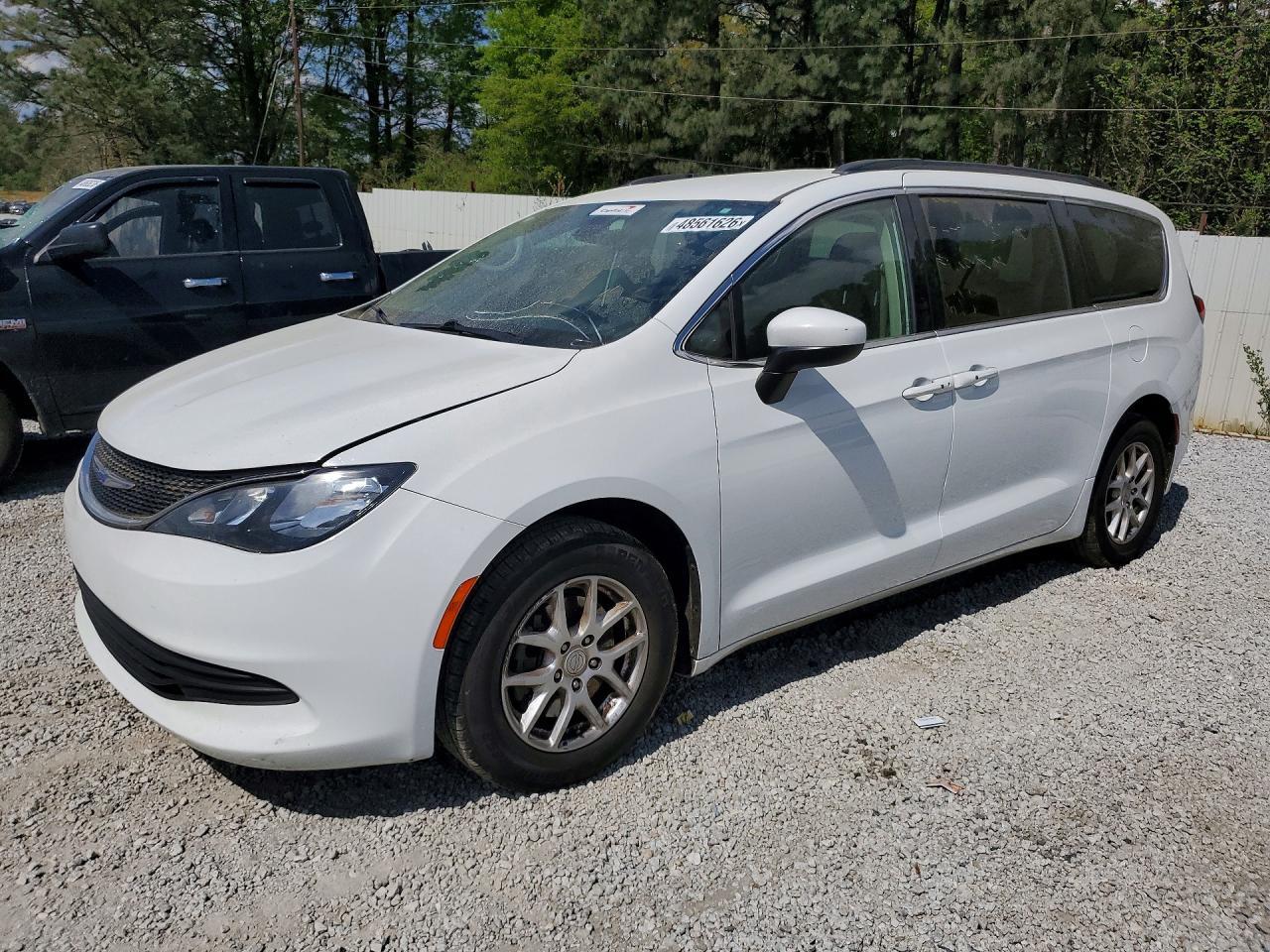 2020 Chrysler Voyager lxi