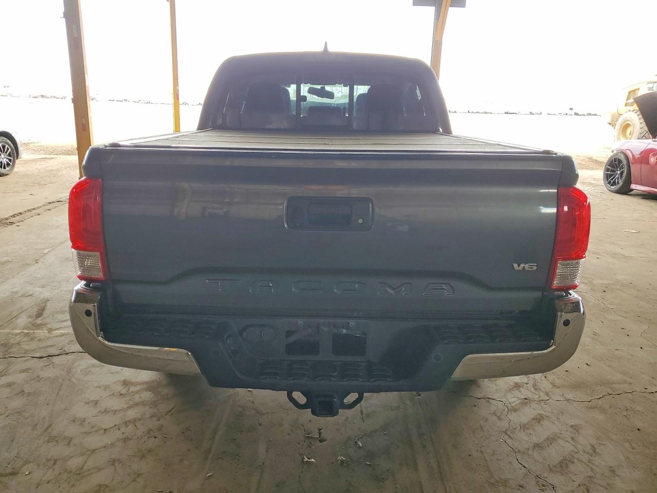 2017 Toyota Tacoma SR5 V6