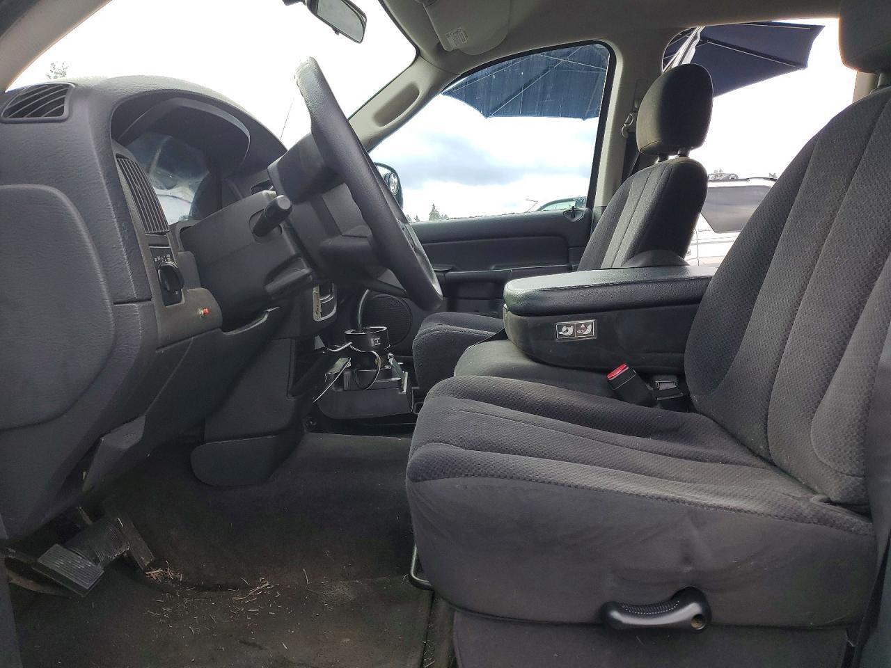 2004 Dodge RAM 1500 ST