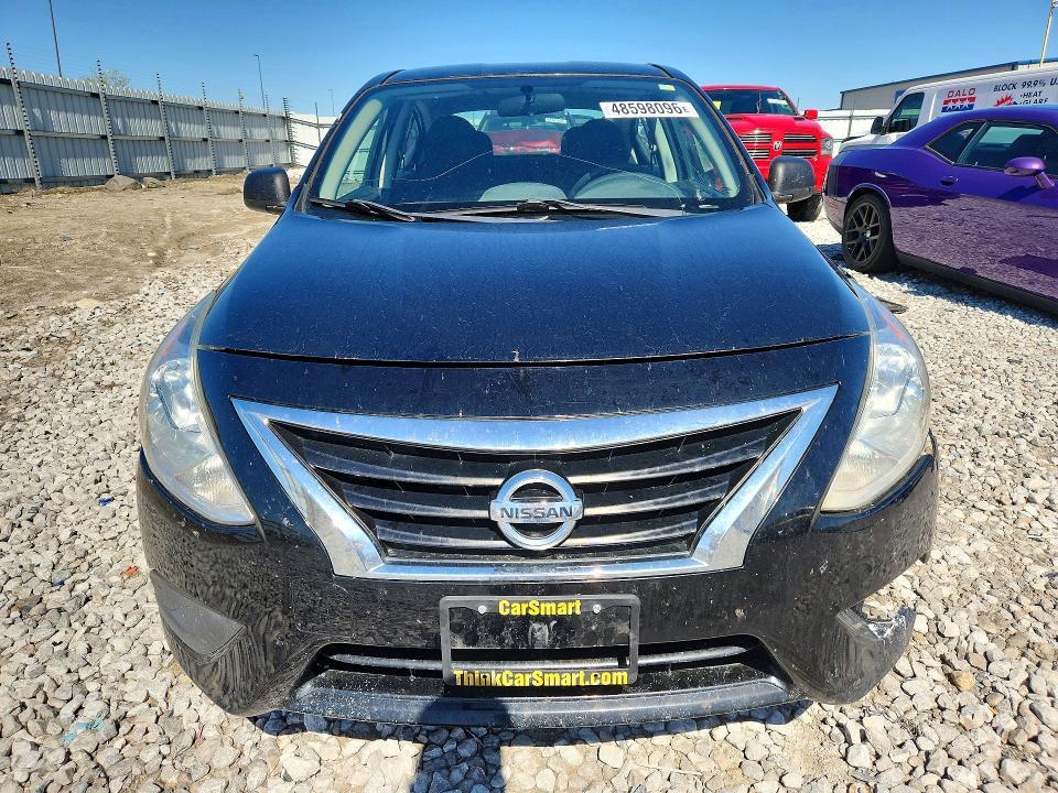 2015 Nissan Versa 1.6 s Plus