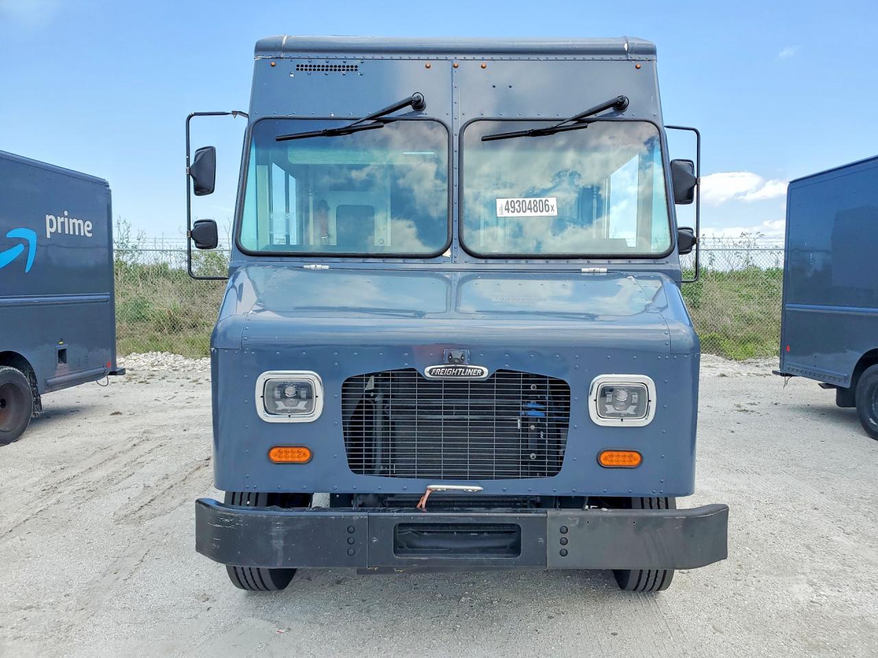 2020 Freightliner Chassis M Line WALK-IN Van