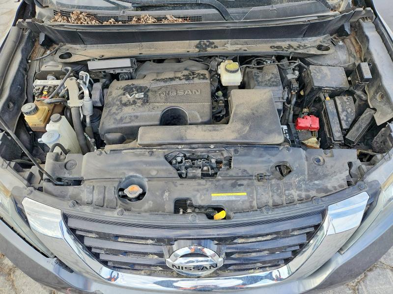 2018 Nissan Pathfinder sv