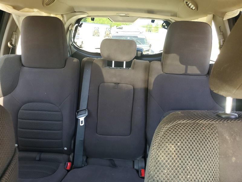 2012 Nissan Pathfinder s