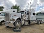 2022 Peterbilt 389 Semi Truck