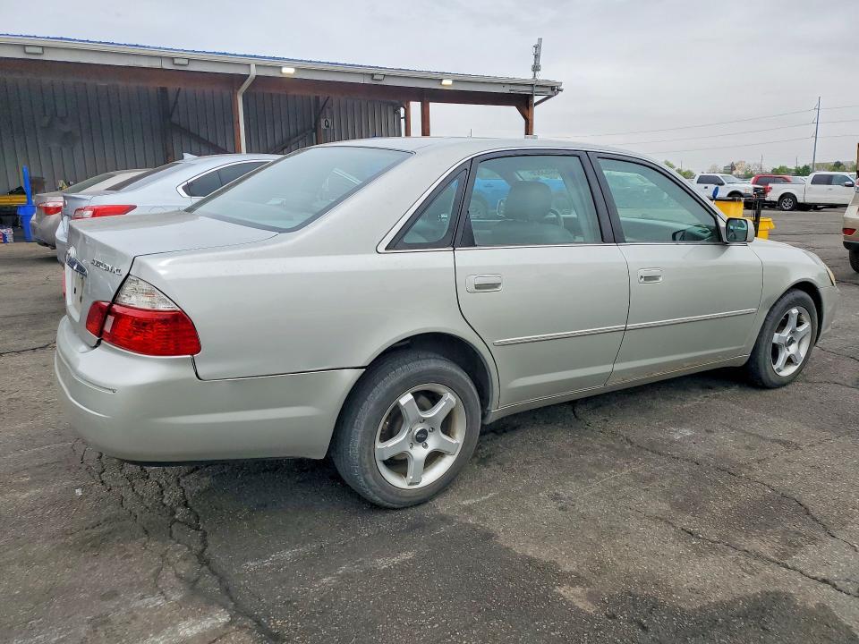 2004 Toyota Avalon xl