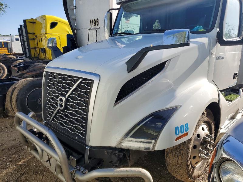2023 Volvo VNL Semi Truck