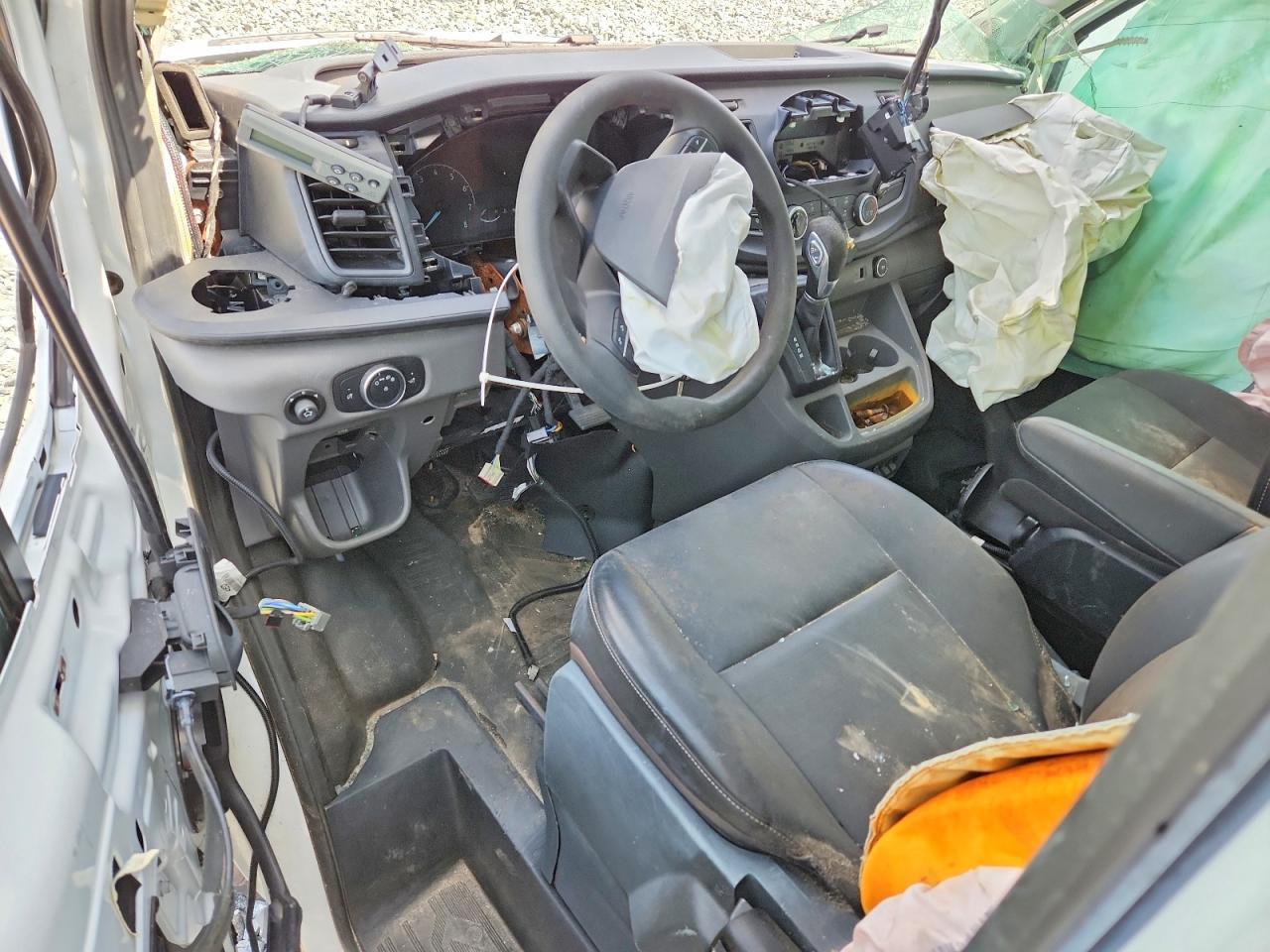 2020 Ford Transit Delivery Truck