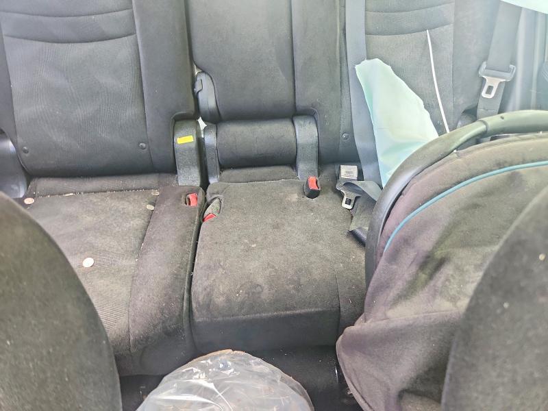 2014 Nissan Rogue sv