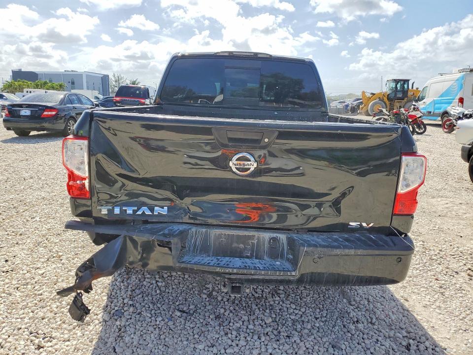 2018 Nissan Titan SV