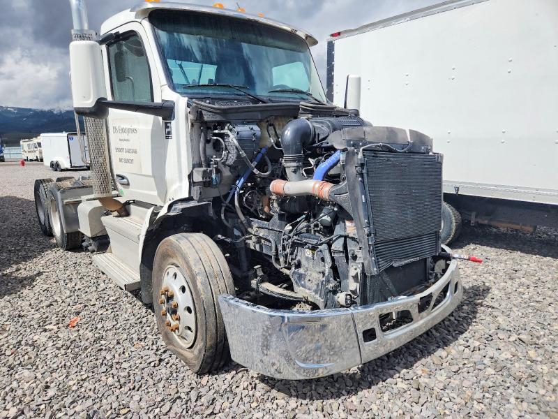 2022 Peterbilt 579 Semi Truck