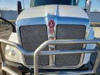 2017 Kenworth T680 Semi Truck