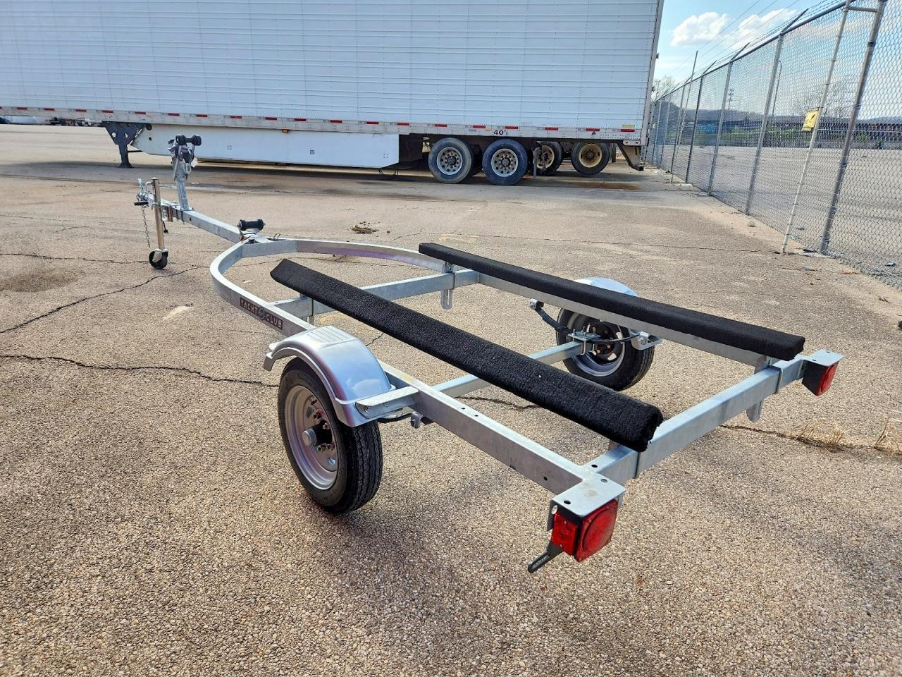 2025 Yacht Club 1612F