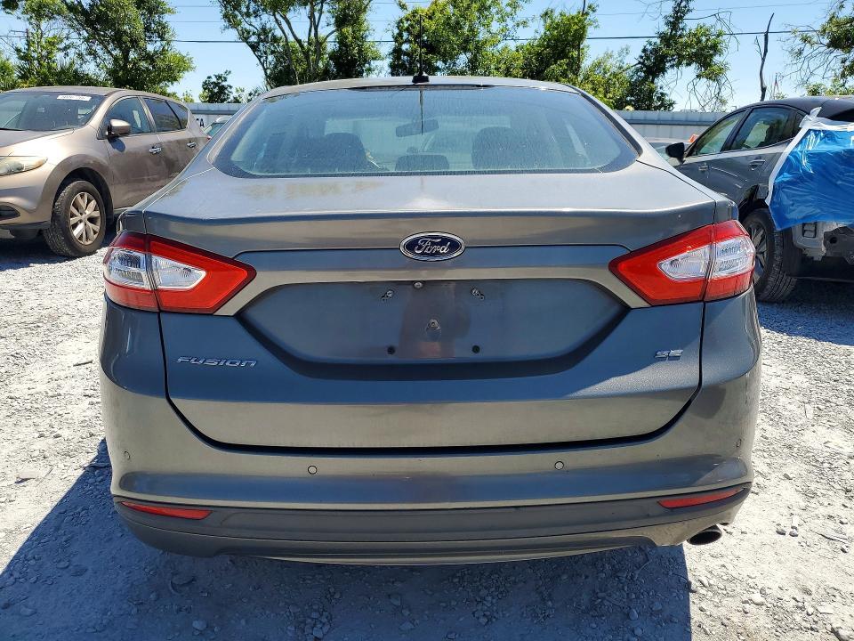 2014 Ford Fusion se