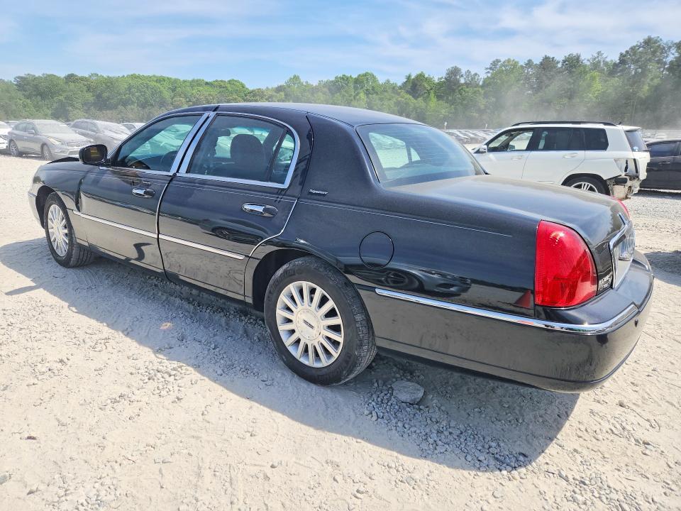 2004 Lincoln Town car Executive