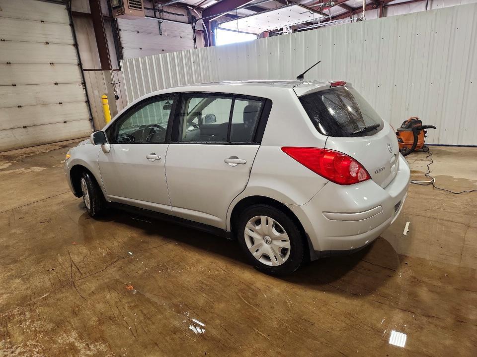 2012 Nissan Versa 1.8 s