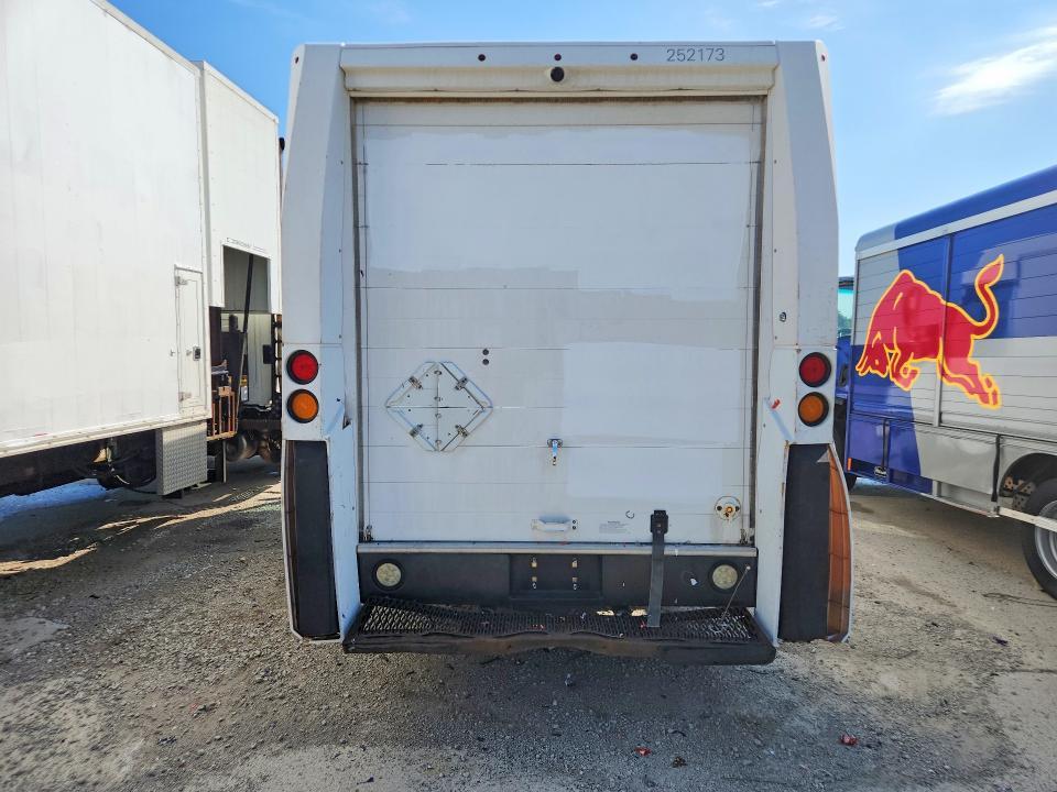 2013 Isuzu NPR