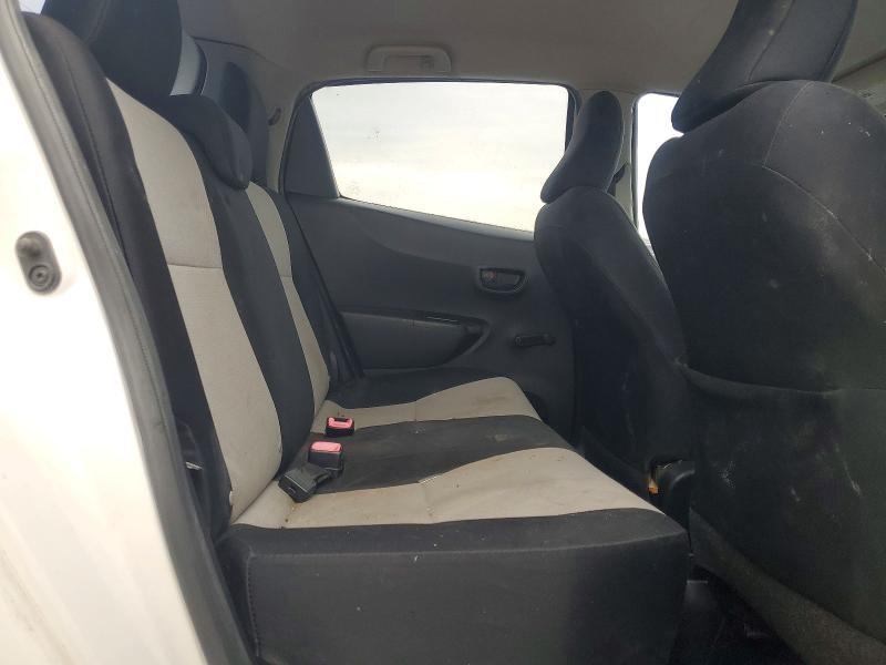 2012 Toyota Yaris 5-door l