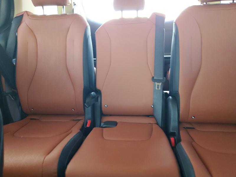 2025 KIA Carnival ex