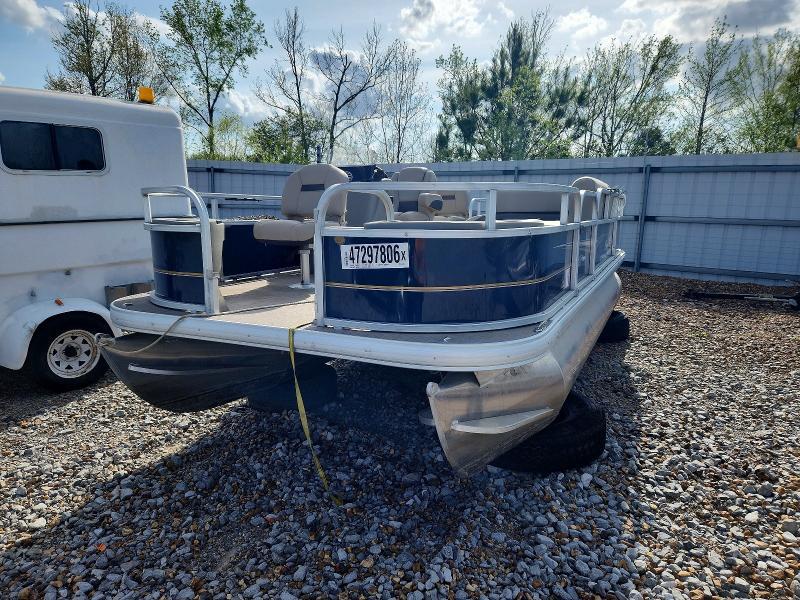 2024 Suntracker BB18