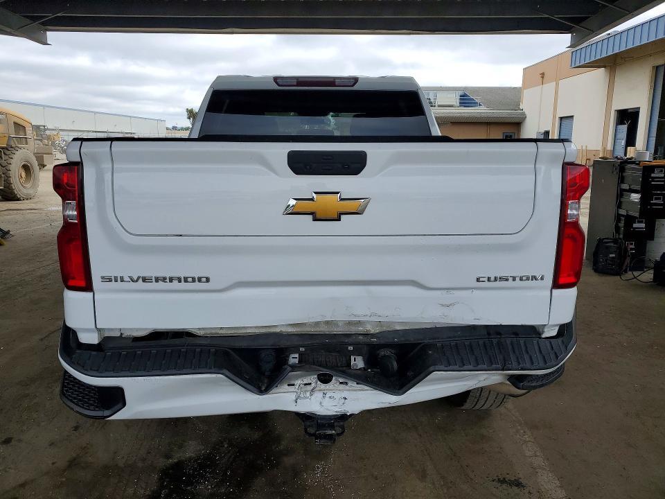 2021 Chevrolet Silverado C1500 Custom