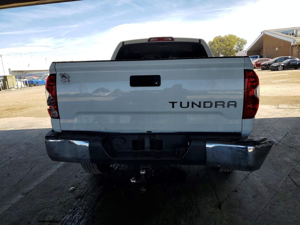 2017 Toyota Tundra Crewmax SR5