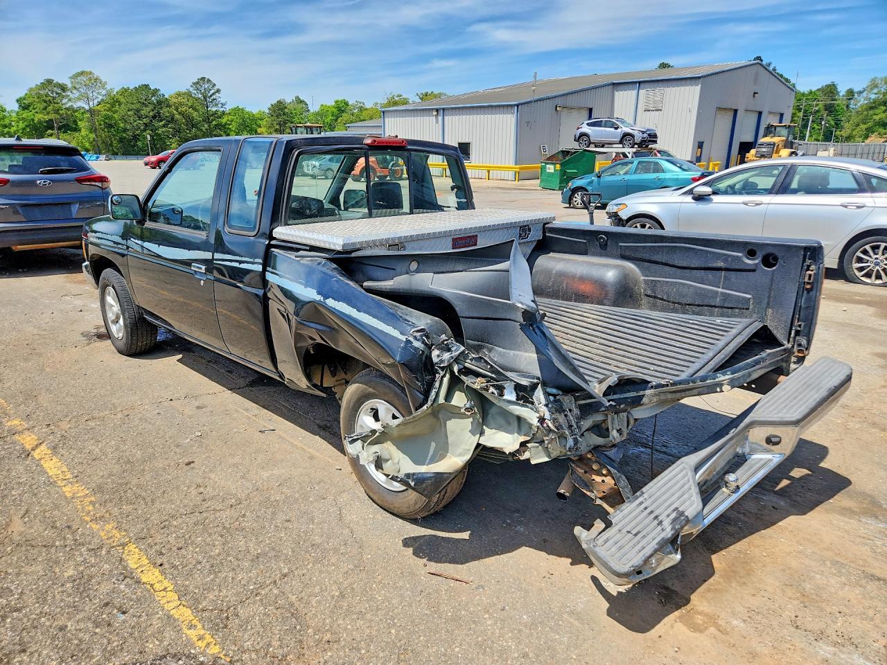 1996 Nissan Truck XE