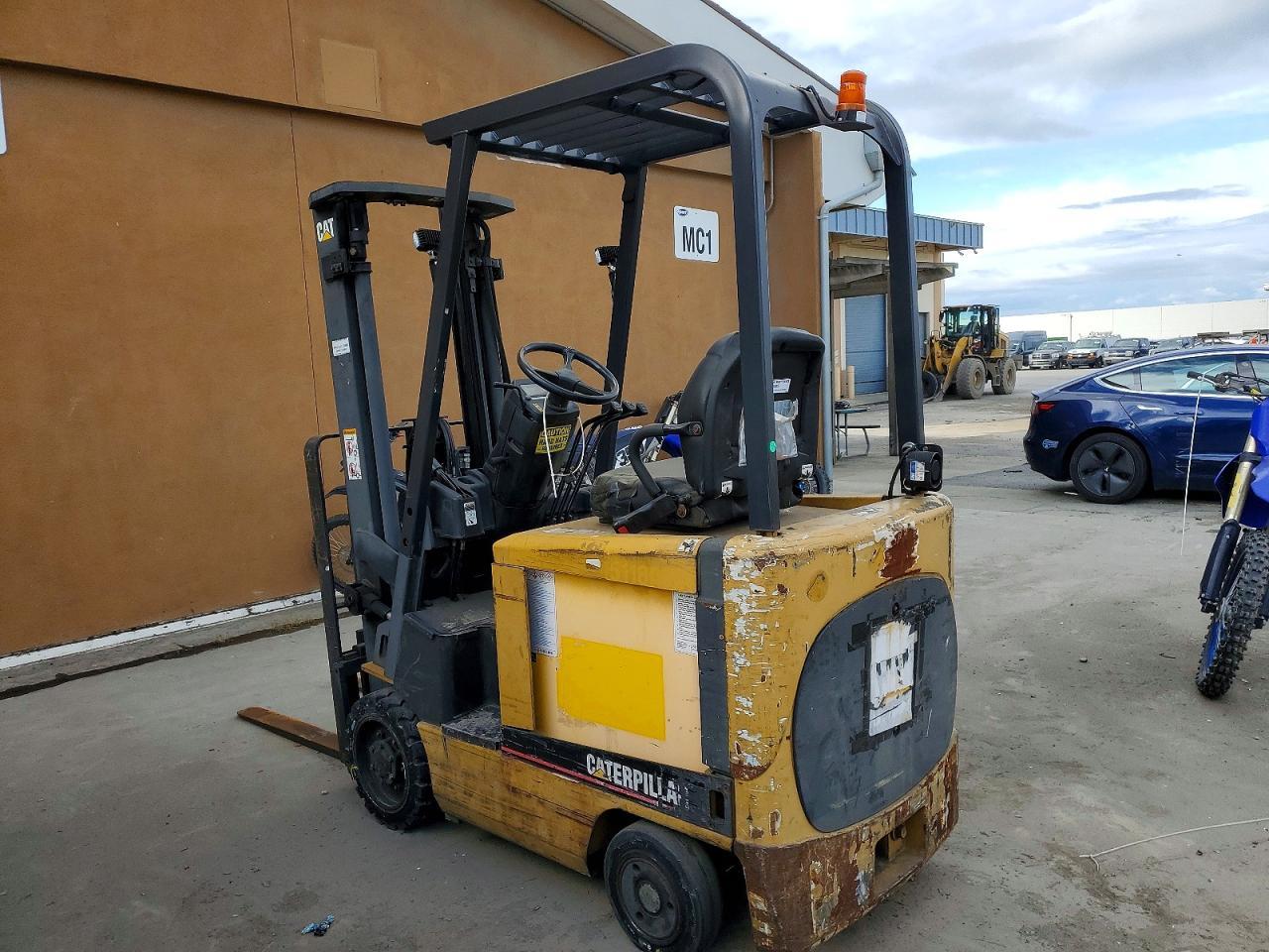 2002 Caterillar 2002 Caterpillar Forklift
