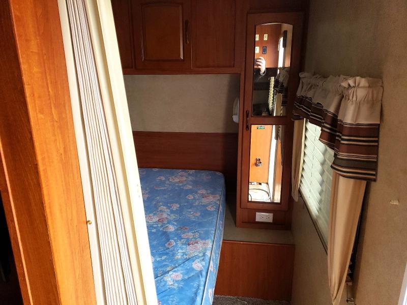 2011 Foresriver 2011 Forest River Surveyor Camper