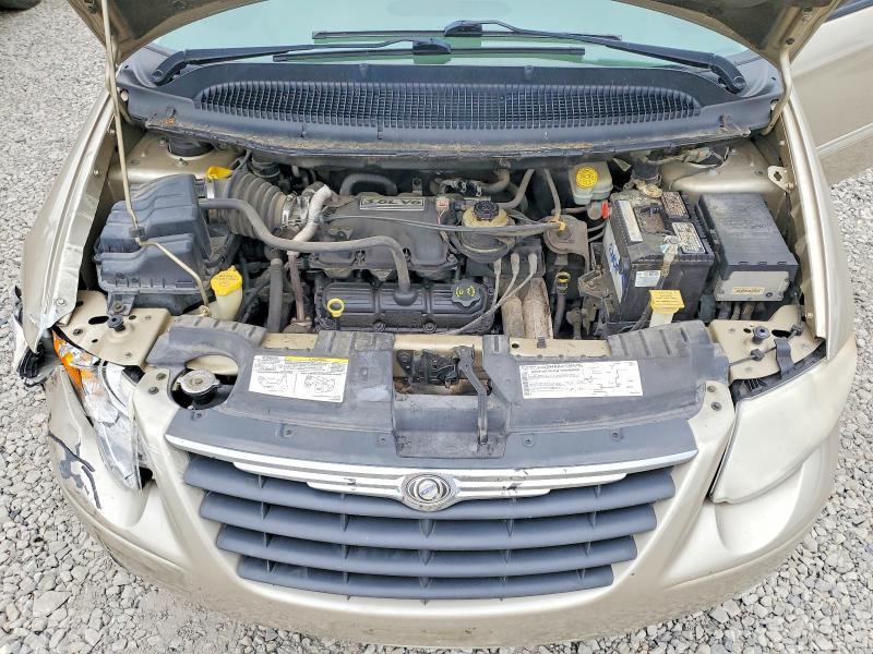 2005 Chrysler Town & Country Touring