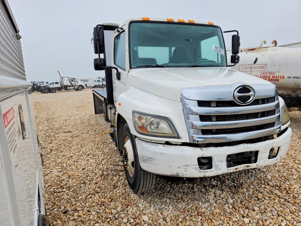 2011 Hino 258 268