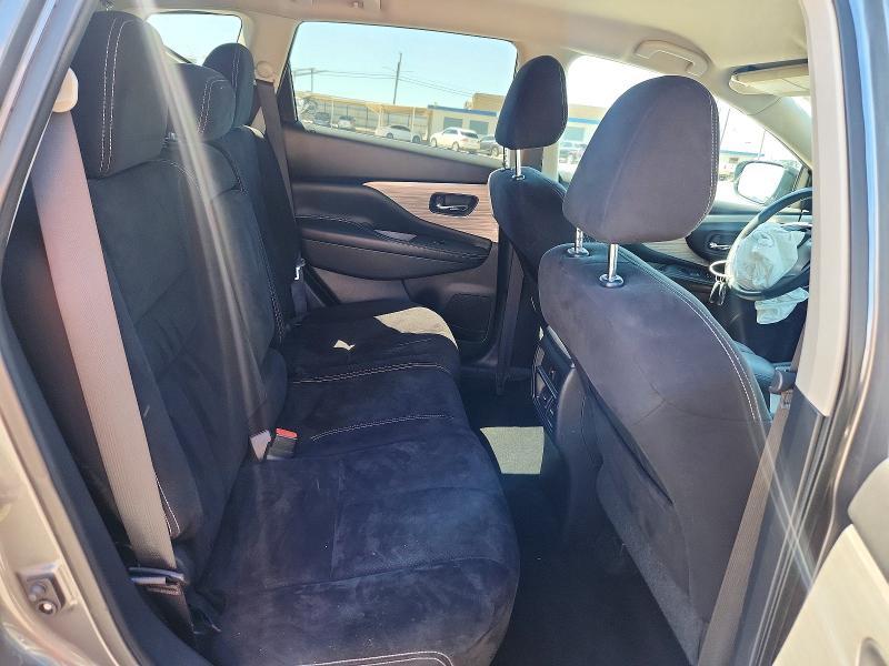 2016 Nissan Murano sv