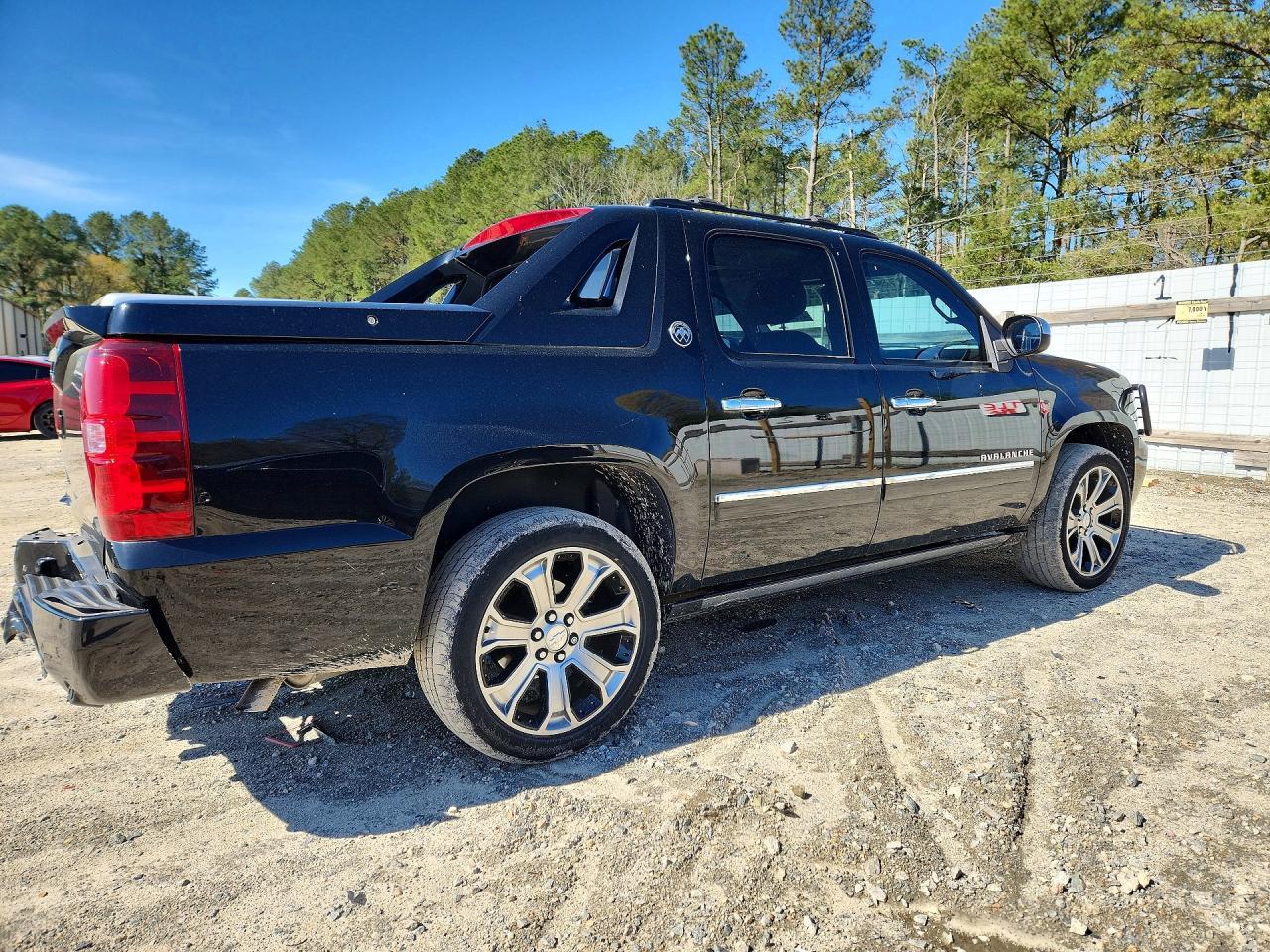 2013 Chevrolet Avalanche LTZ