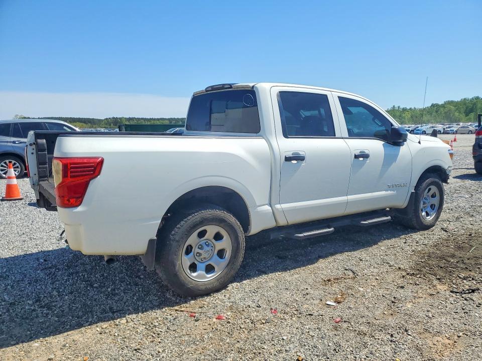 2021 Nissan Titan s