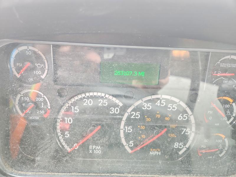 2022 Freigliner 2022 Freightliner Business Class M2 BOX Truck