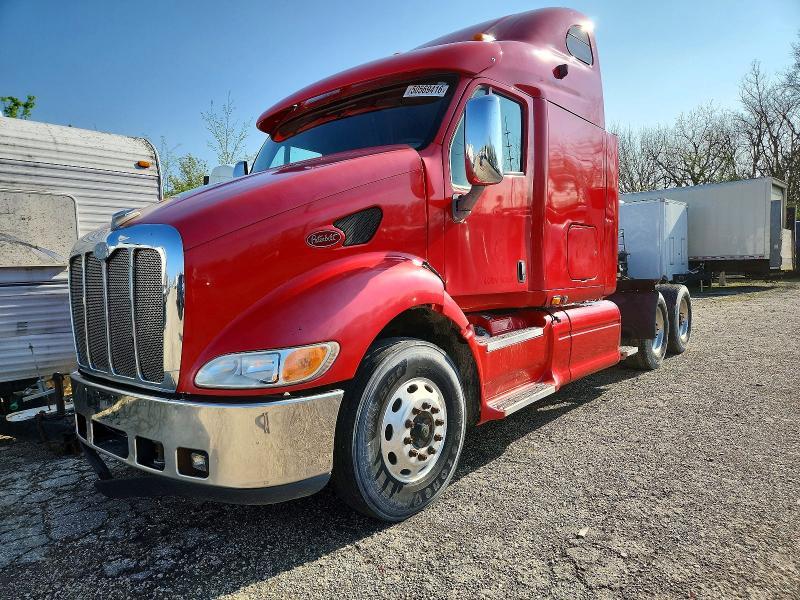 2007 Peterbilt 387 Semi Truck